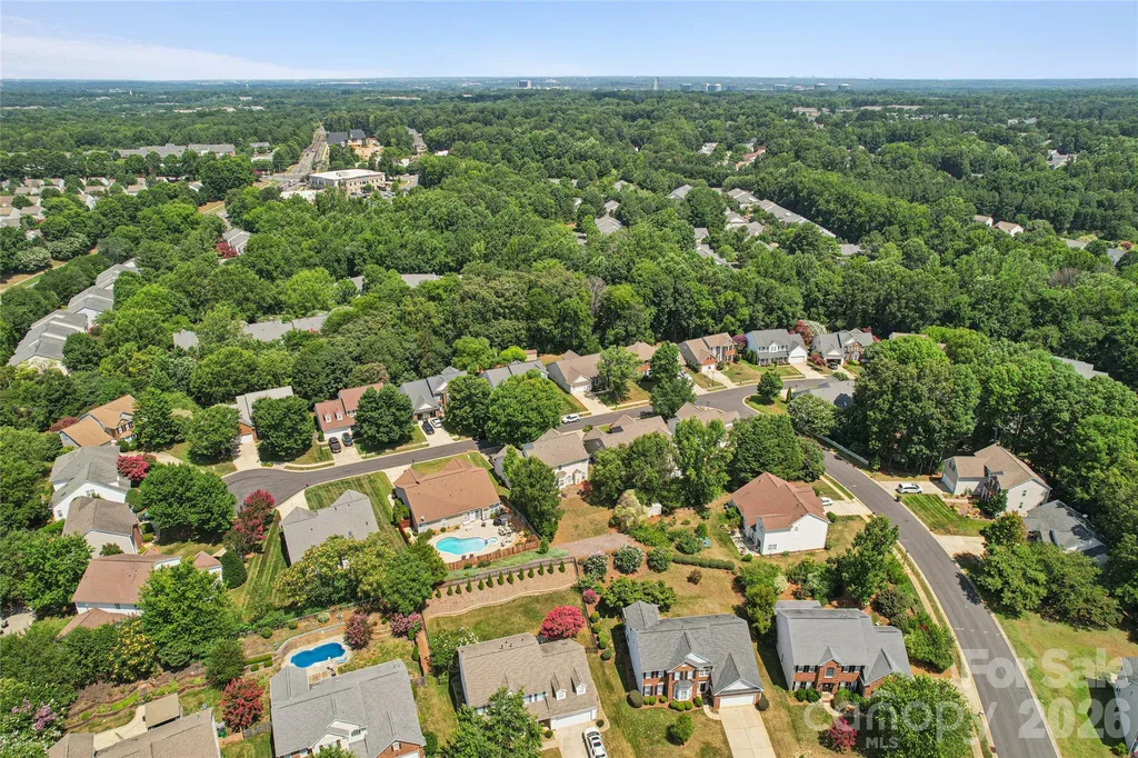 10906 Chamberlain Hall Court Charlotte NC 28277
