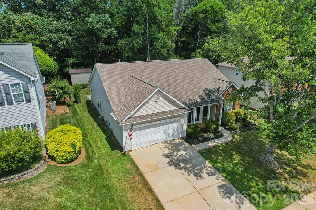 10906 Chamberlain Hall Court Charlotte NC 28277