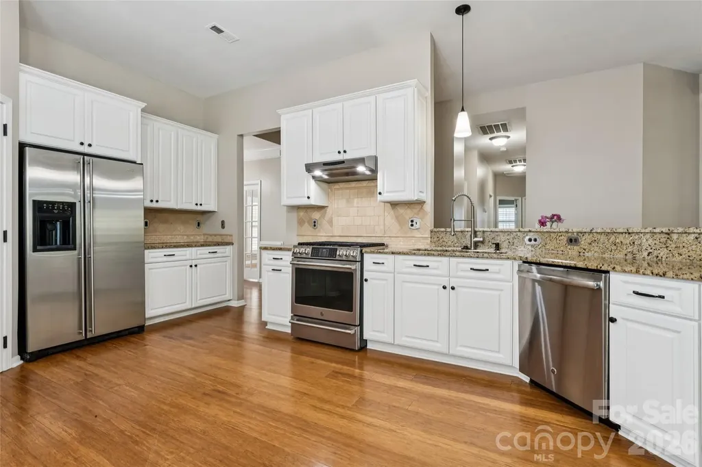 10906 Chamberlain Hall Court Charlotte NC 28277