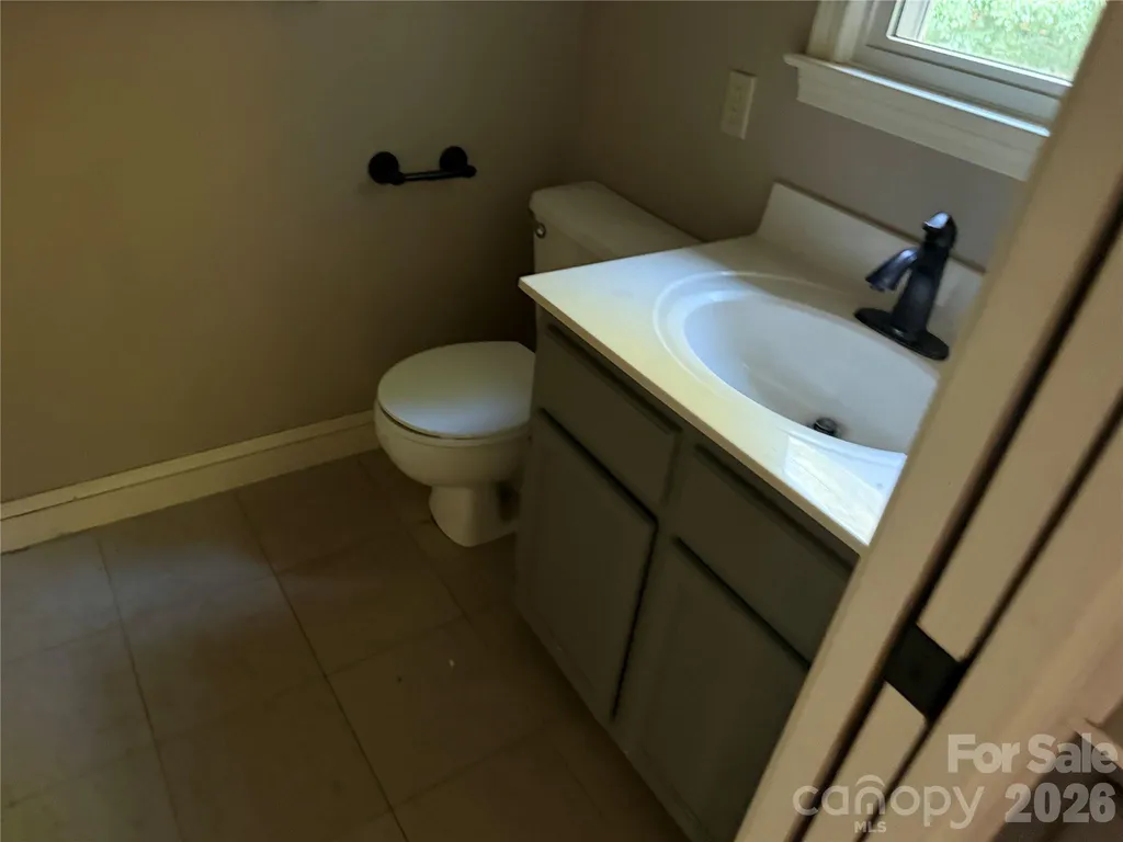 2960 8th Street Court NE Hickory NC 28601