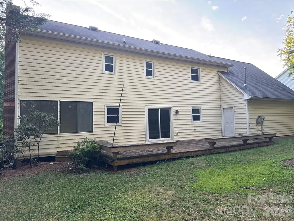 2960 8th Street Court NE Hickory NC 28601