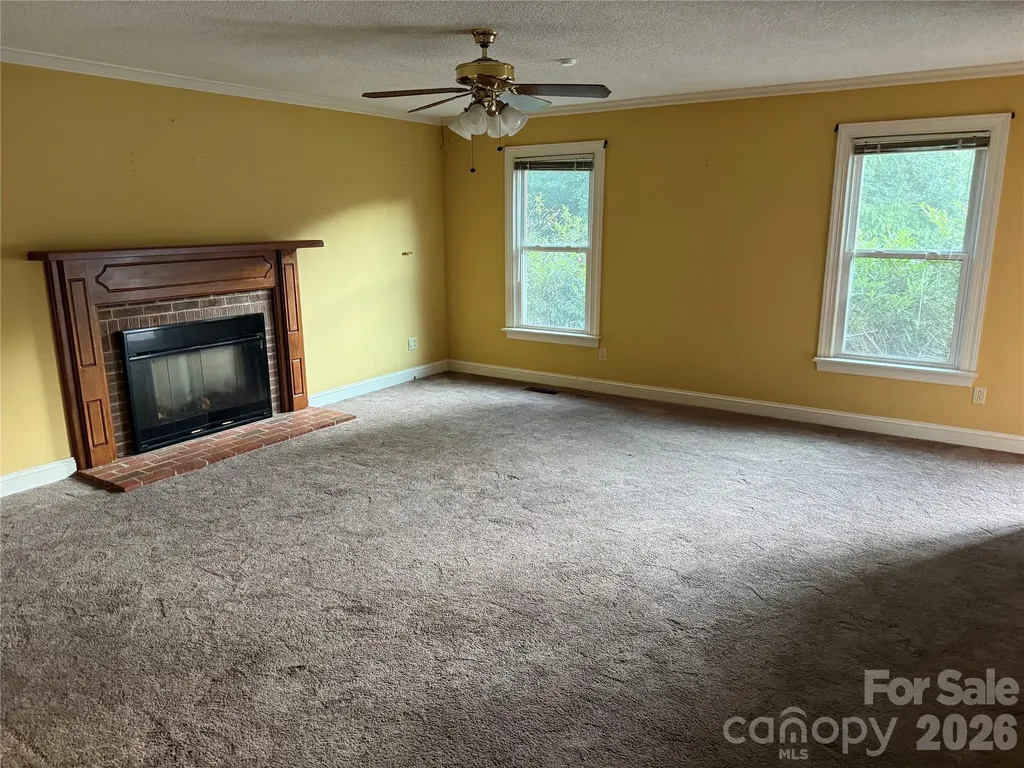 2960 8th Street Court NE Hickory NC 28601