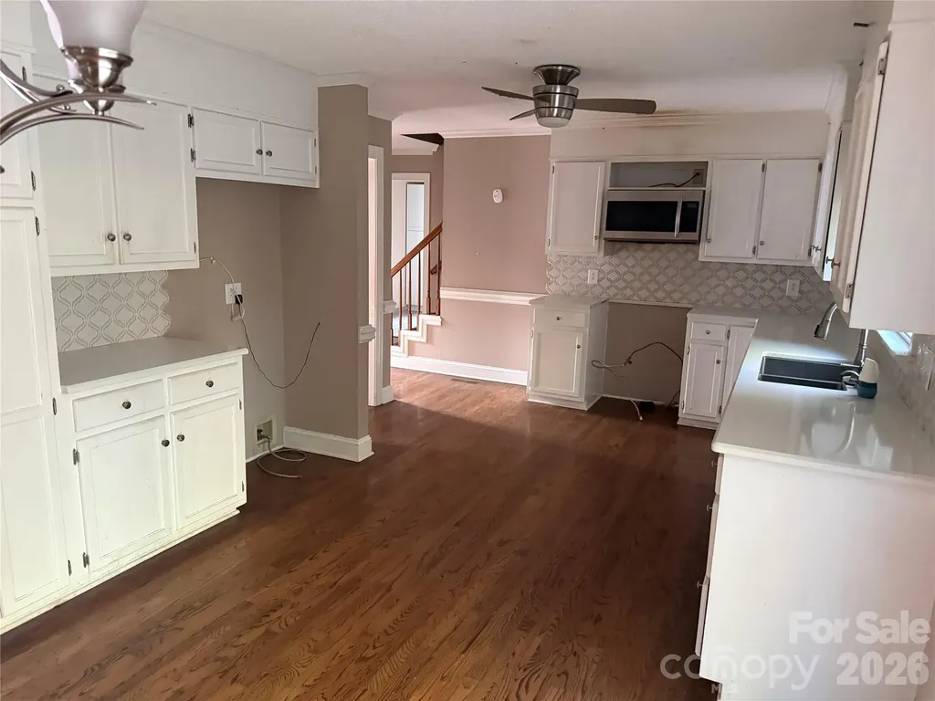 2960 8th Street Court NE Hickory NC 28601