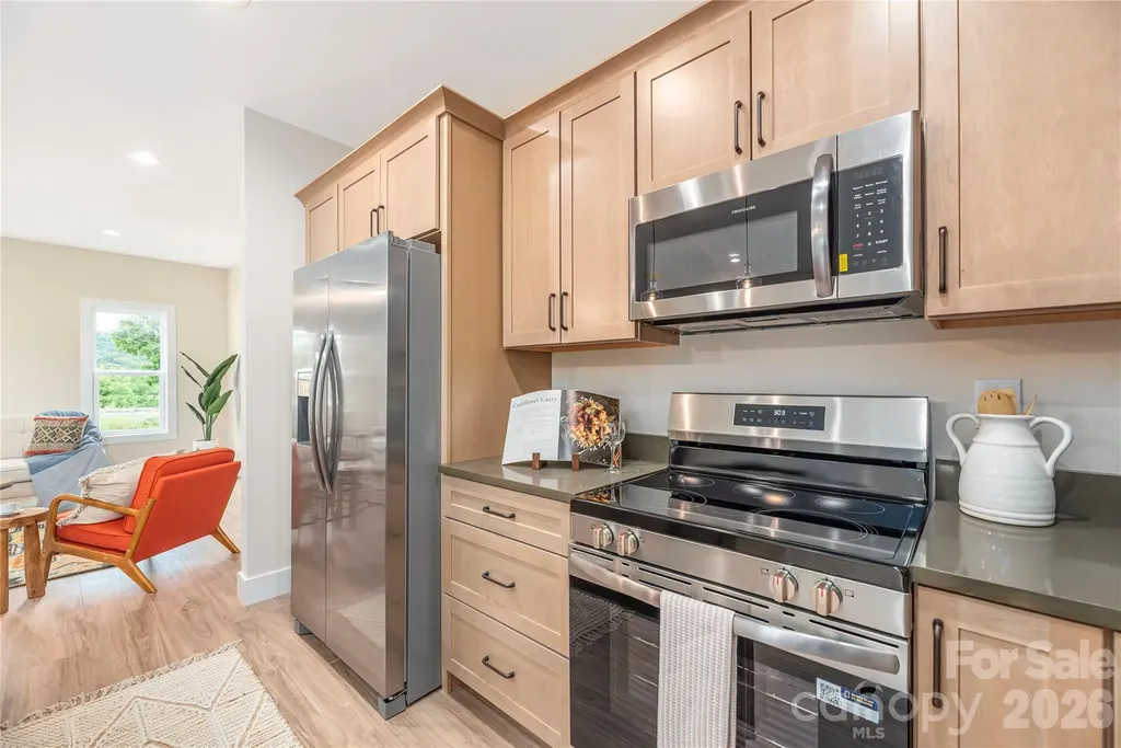 33 Elkwood Avenue Asheville NC 28804