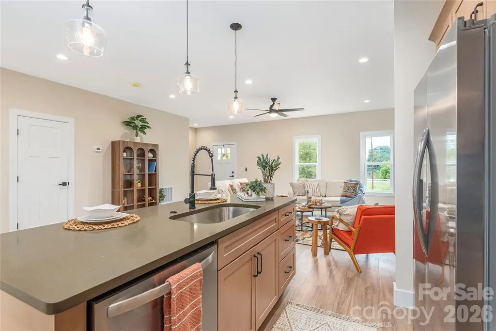 33 Elkwood Avenue Asheville NC 28804