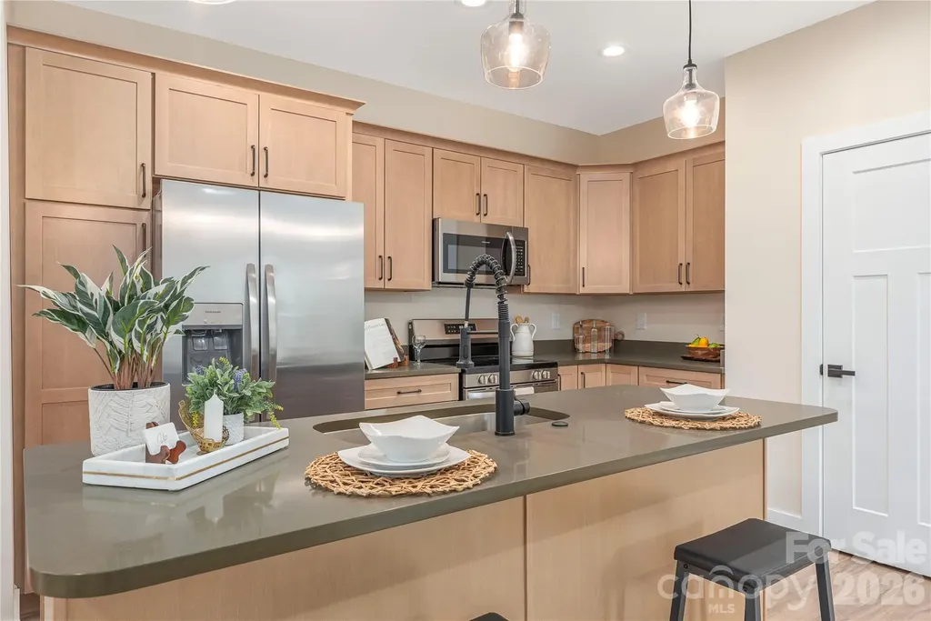 33 Elkwood Avenue Asheville NC 28804
