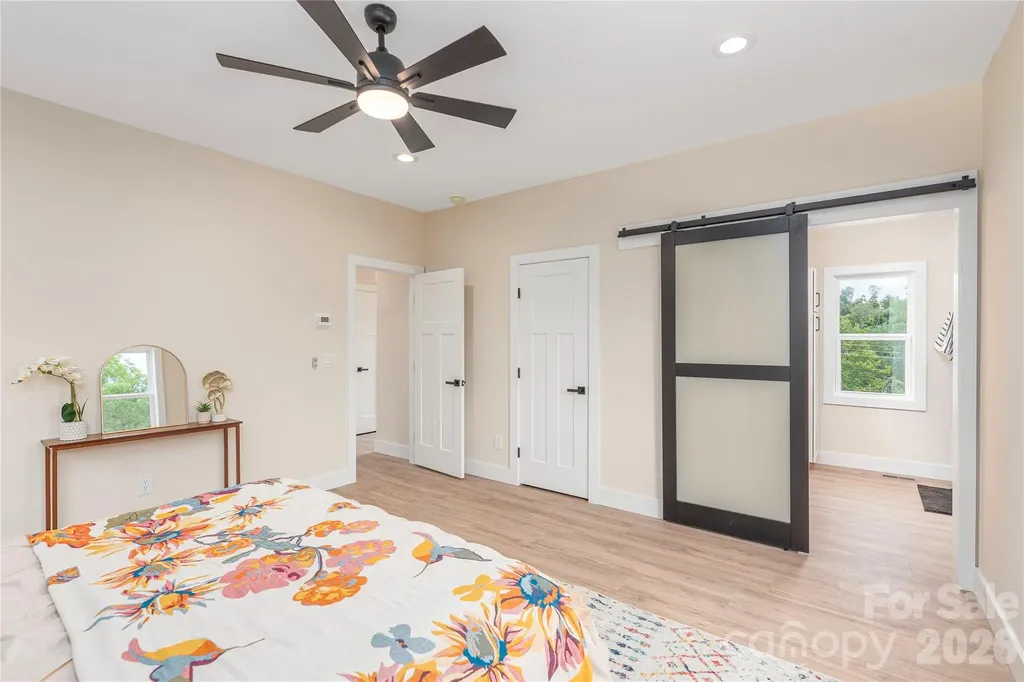 33 Elkwood Avenue Asheville NC 28804