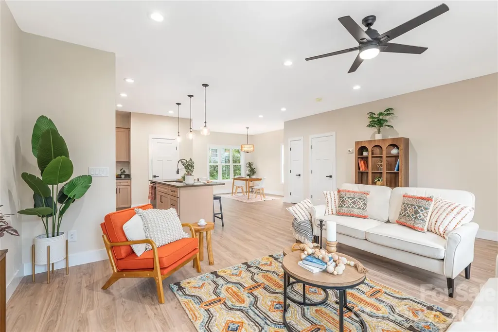 33 Elkwood Avenue Asheville NC 28804