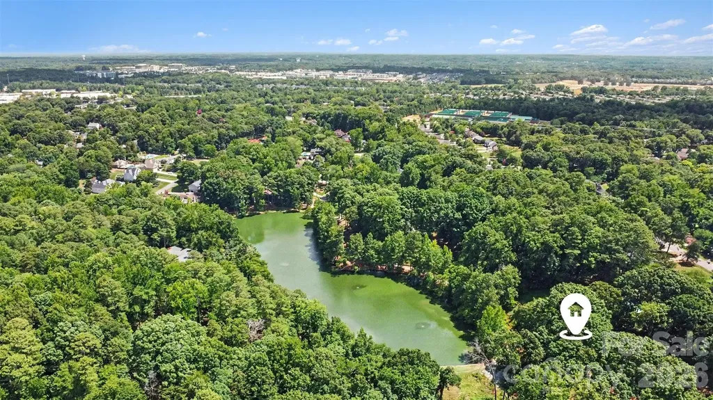 5838 Lake Providence Lane Charlotte NC 28277