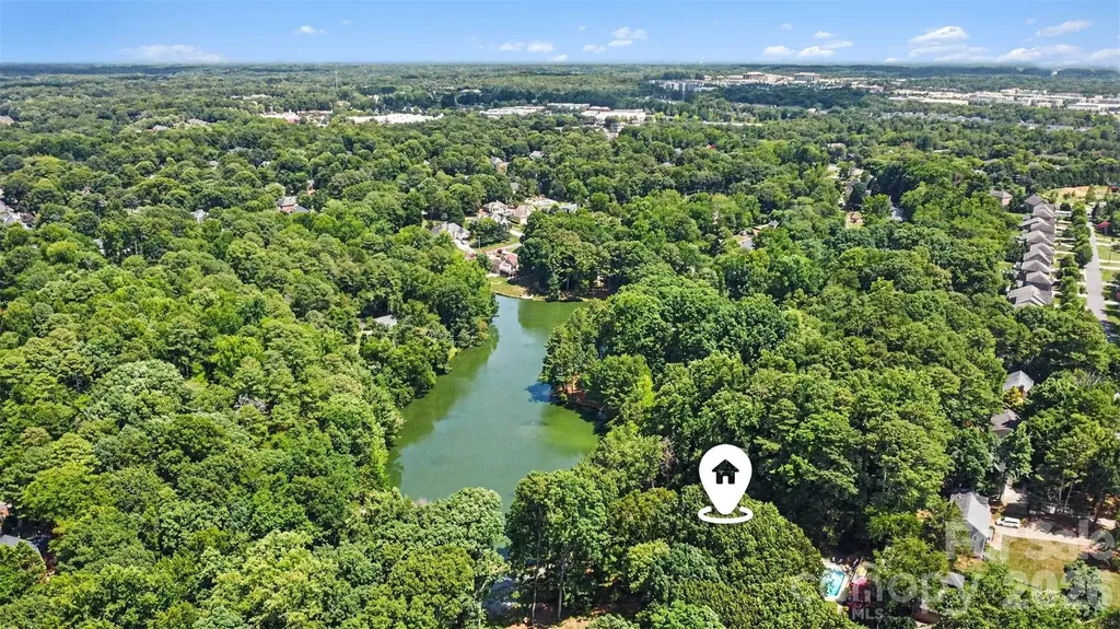 5838 Lake Providence Lane Charlotte NC 28277