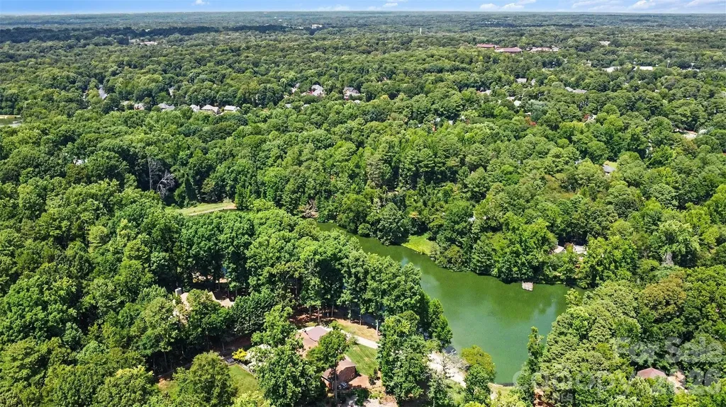 5838 Lake Providence Lane Charlotte NC 28277