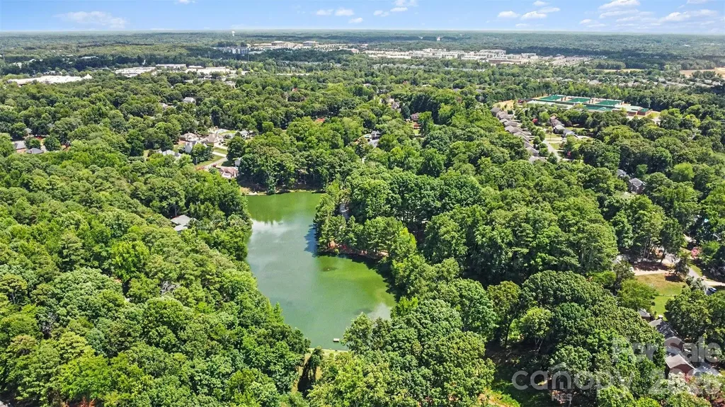 5838 Lake Providence Lane Charlotte NC 28277