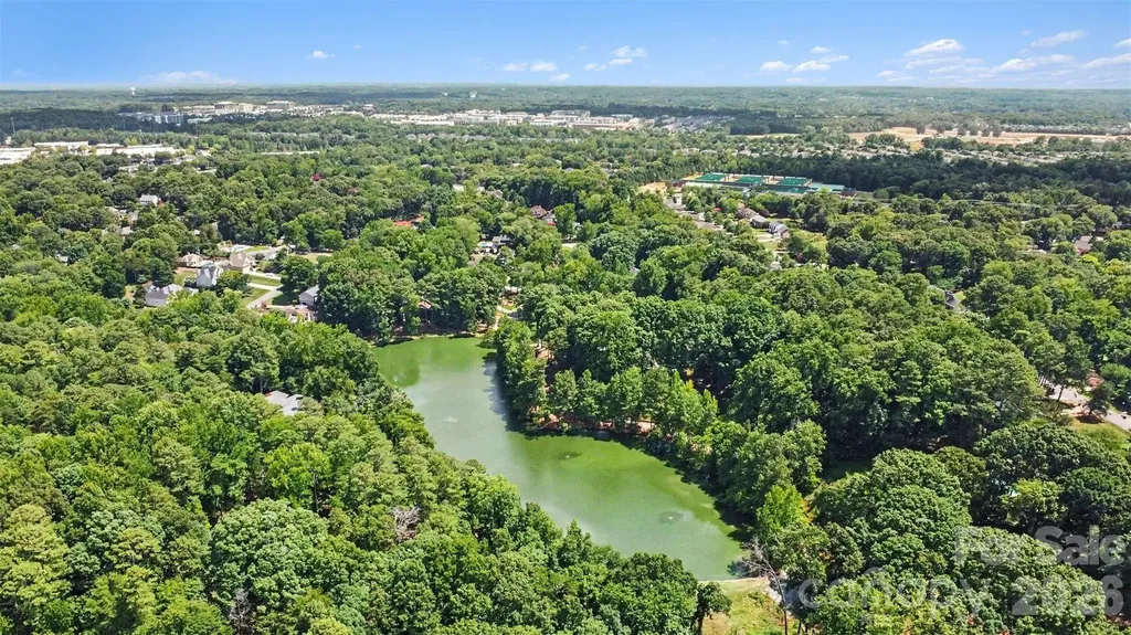 5838 Lake Providence Lane Charlotte NC 28277