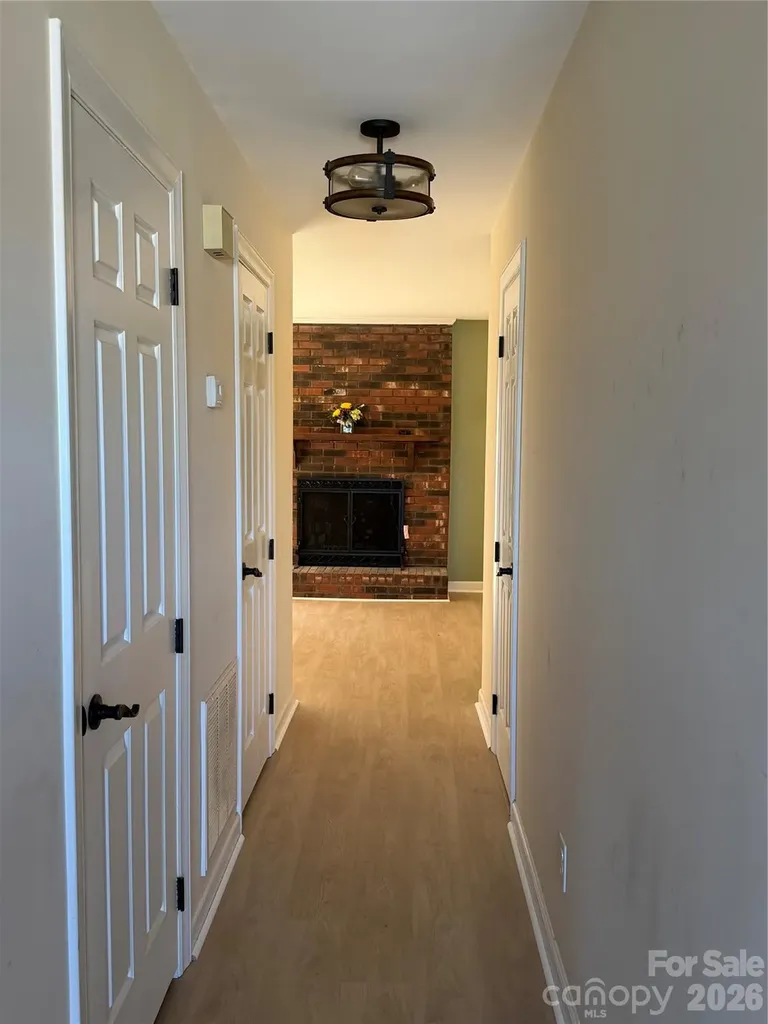 2705 N Center Street Hickory NC 28601