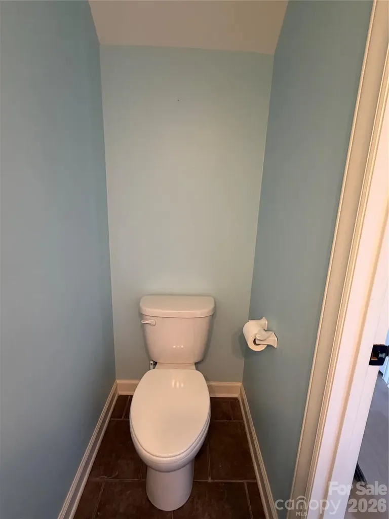 2705 N Center Street Hickory NC 28601