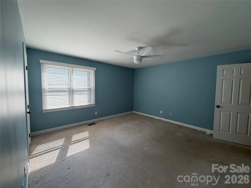 2705 N Center Street Hickory NC 28601