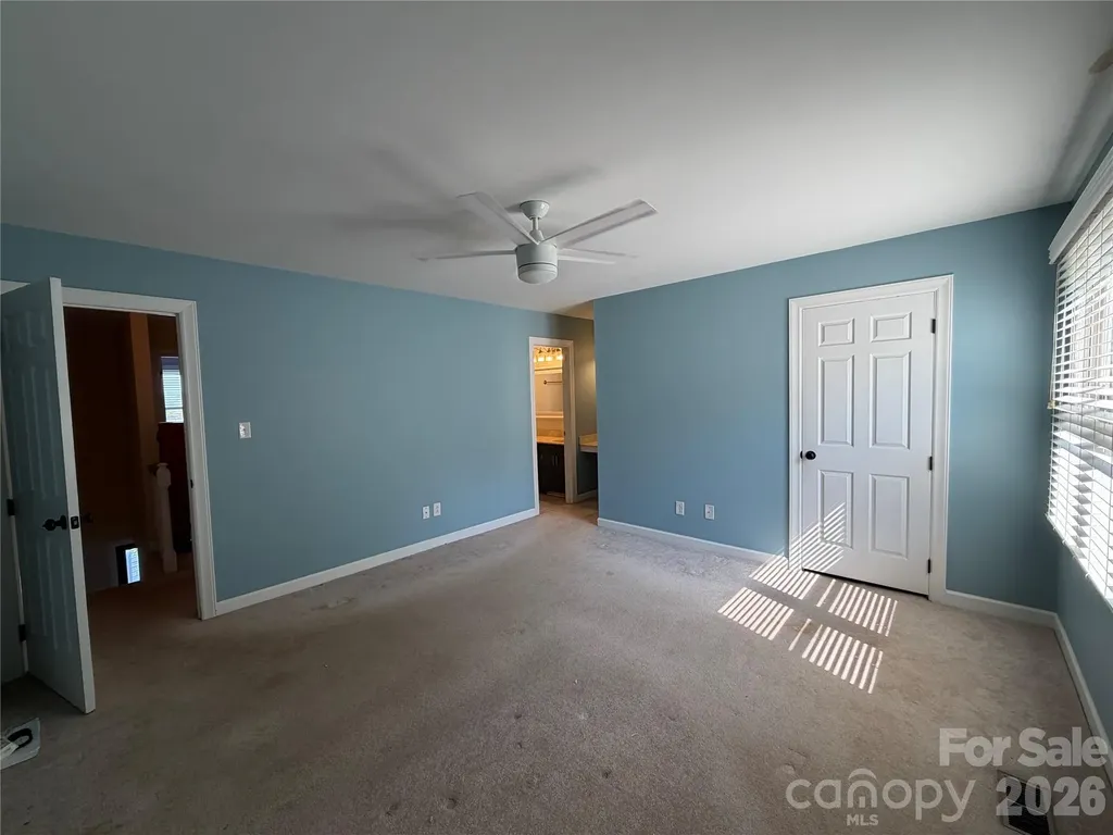 2705 N Center Street Hickory NC 28601