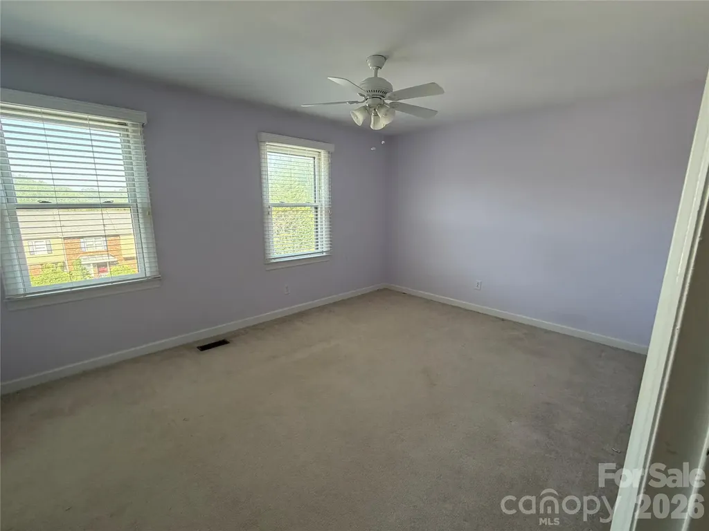 2705 N Center Street Hickory NC 28601