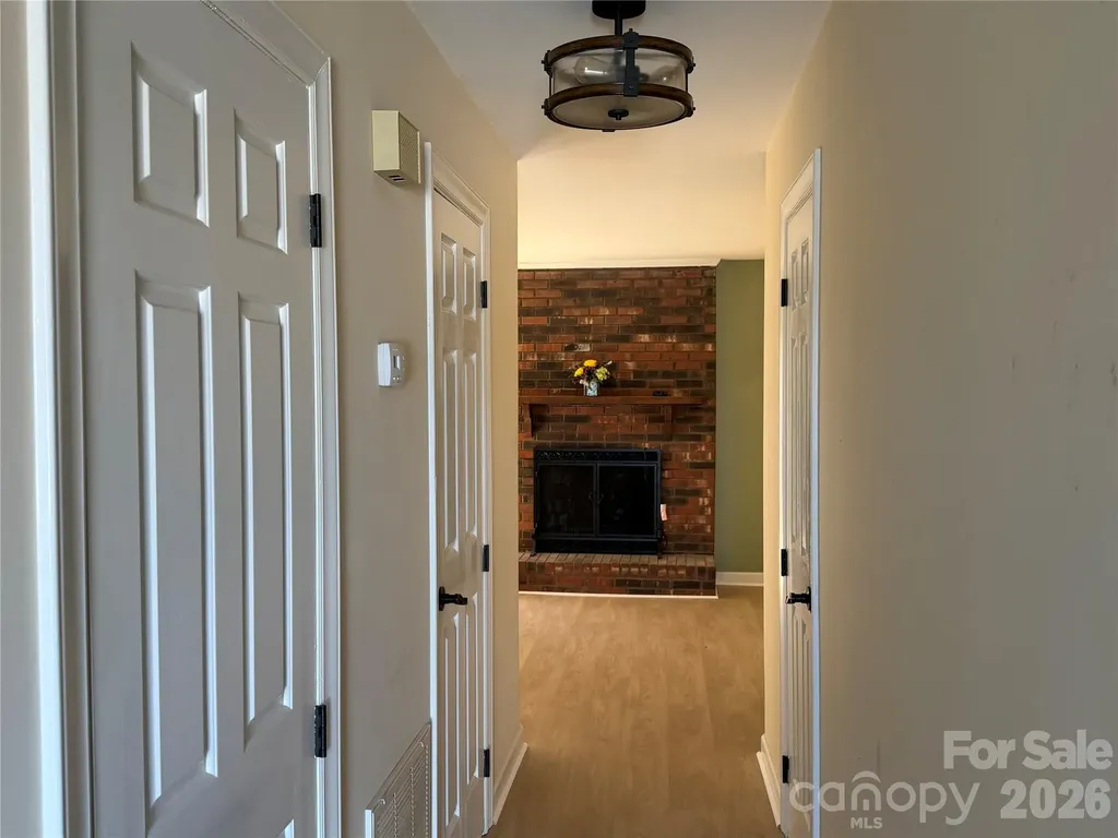 2705 N Center Street Hickory NC 28601