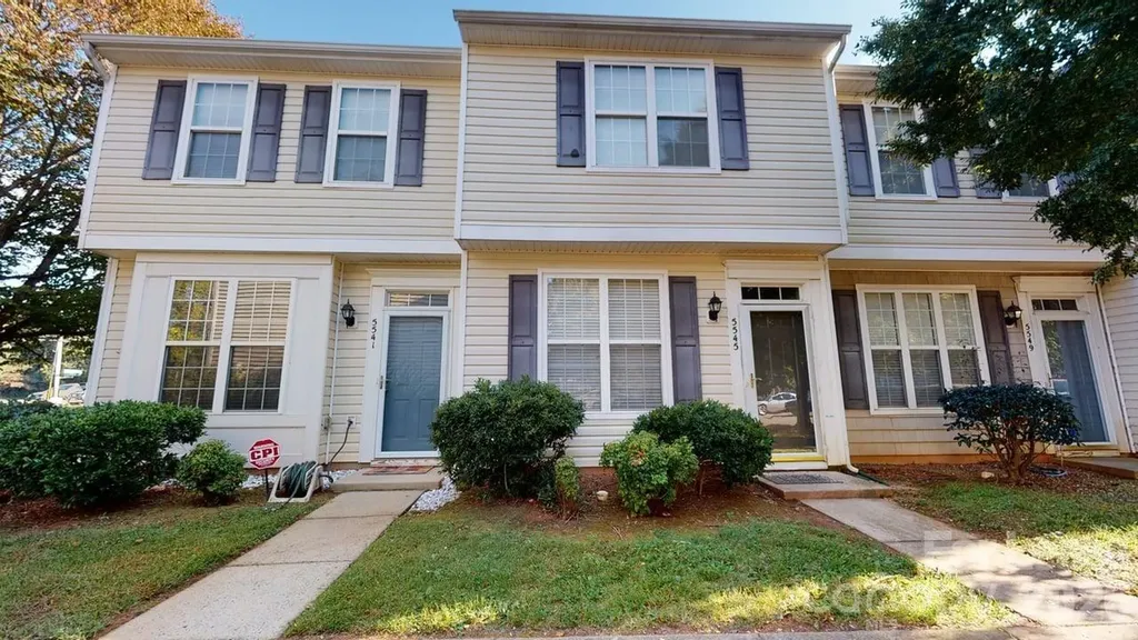 5545 Seths Drive Charlotte NC 28269