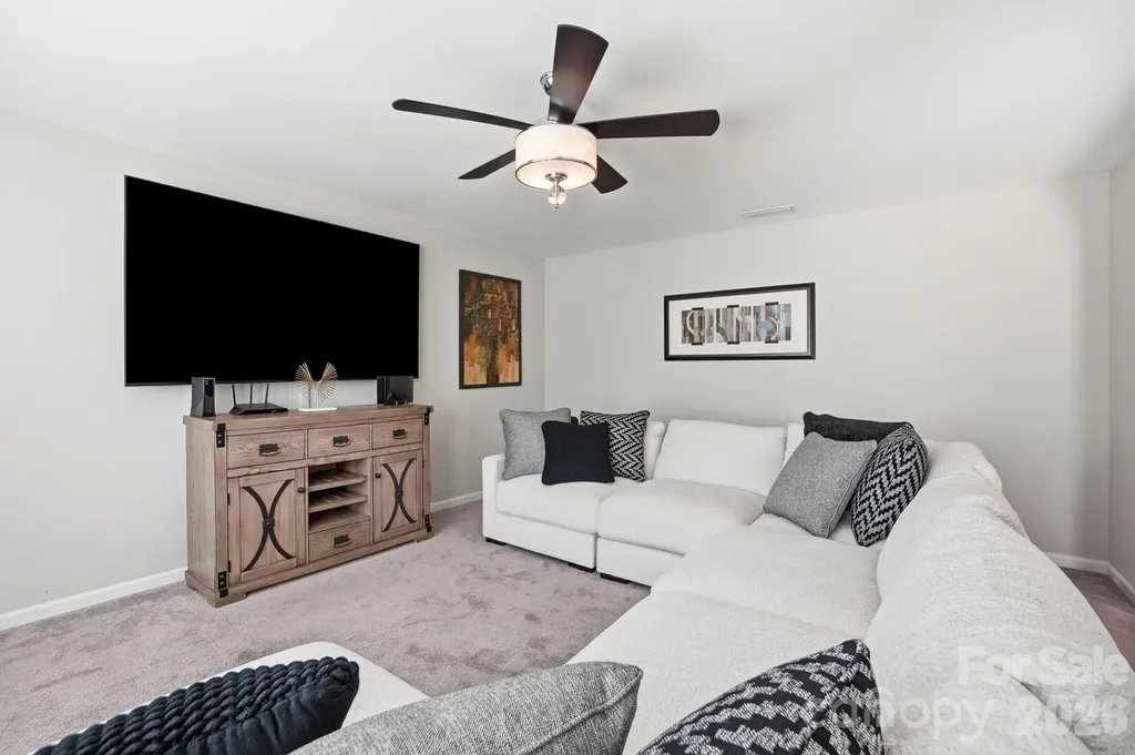 9413 Hanberry Boulevard Charlotte NC 28213