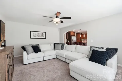 9413 Hanberry Boulevard Charlotte NC 28213