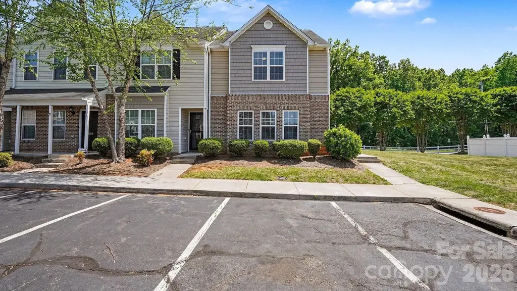 4293 Youngstown Drive Greensboro NC 27405