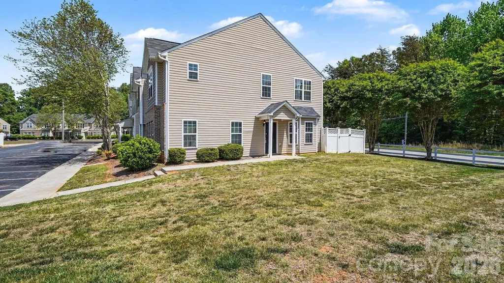 4293 Youngstown Drive Greensboro NC 27405