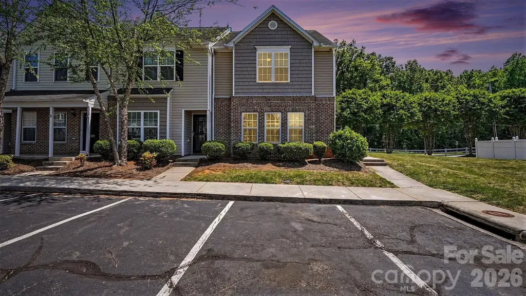 4293 Youngstown Drive Greensboro NC 27405