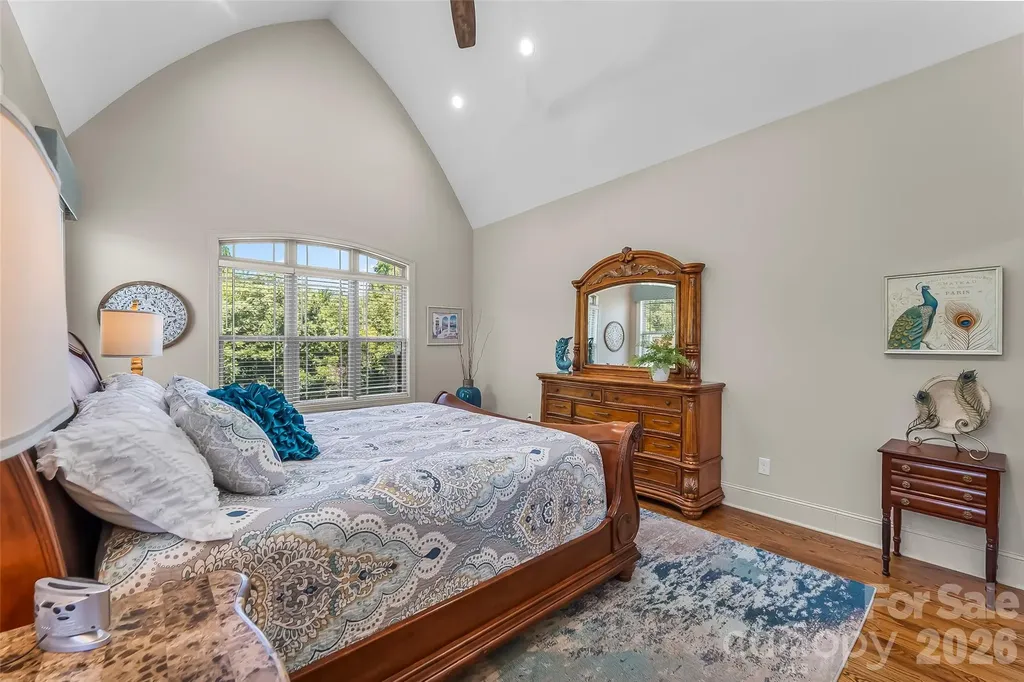 5895 Bakers Point Hickory NC 28602