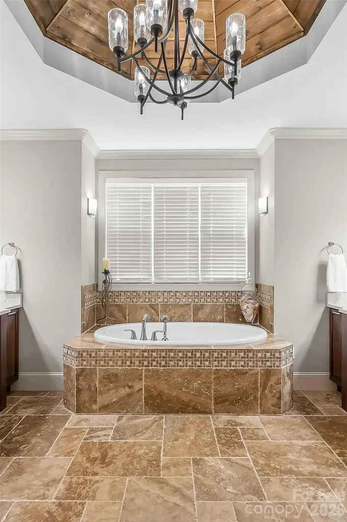 5895 Bakers Point Hickory NC 28602