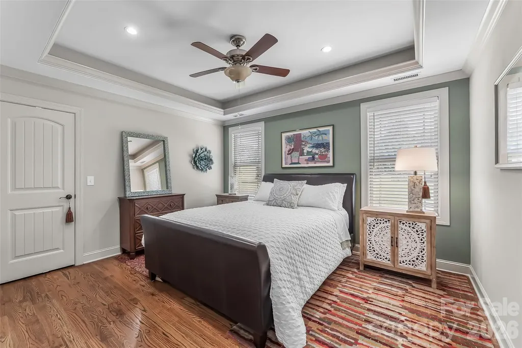 5895 Bakers Point Hickory NC 28602