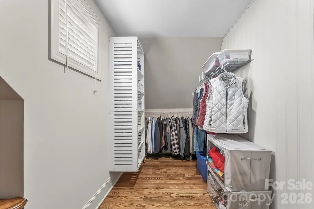 5895 Bakers Point Hickory NC 28602