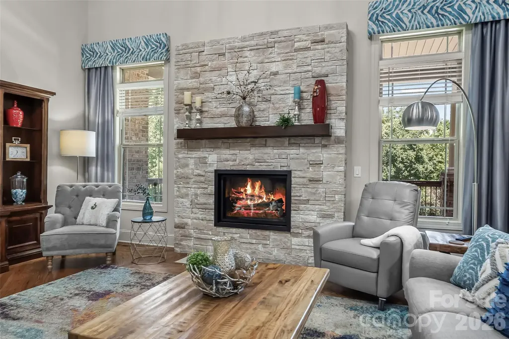 5895 Bakers Point Hickory NC 28602