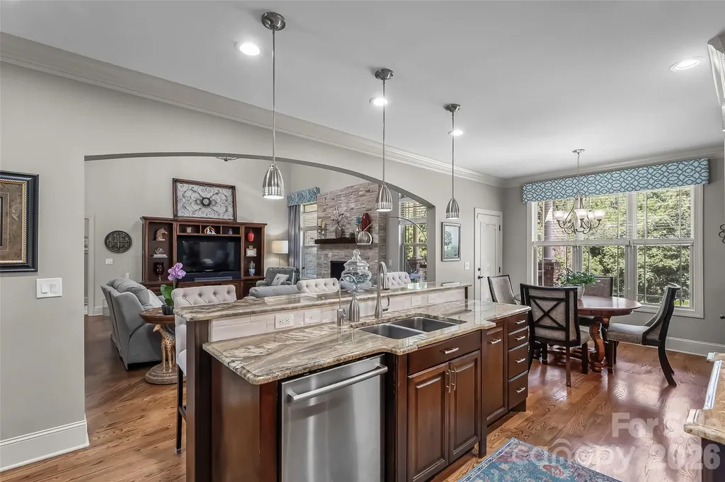 5895 Bakers Point Hickory NC 28602