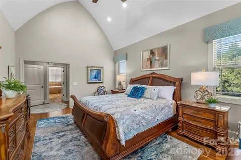 5895 Bakers Point Hickory NC 28602