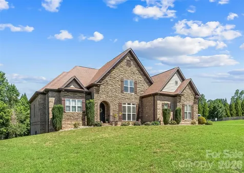5895 Bakers Point Hickory NC 28602