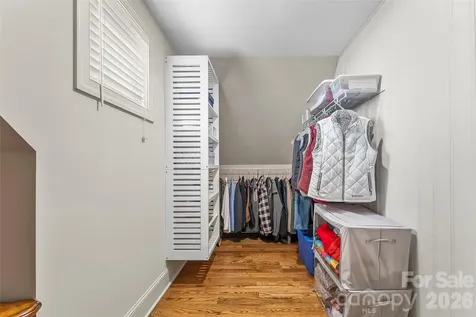 5895 Bakers Point Hickory NC 28602