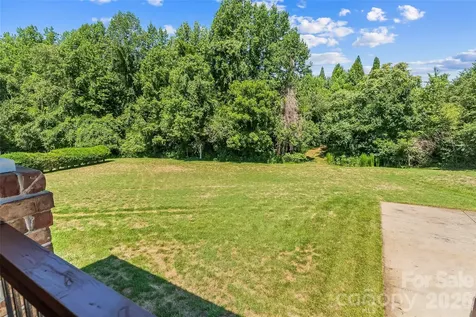 5895 Bakers Point Hickory NC 28602