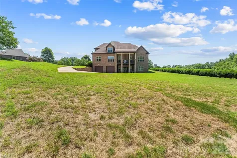 5895 Bakers Point Hickory NC 28602