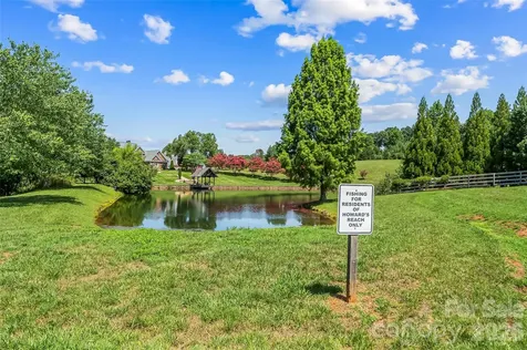 5895 Bakers Point Hickory NC 28602