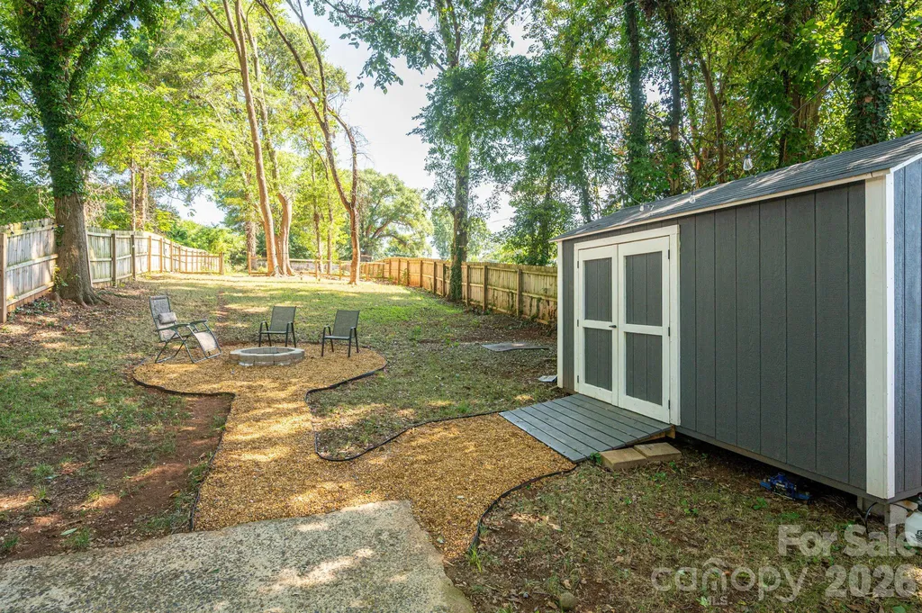 206 Cedar Street Belmont NC 28012