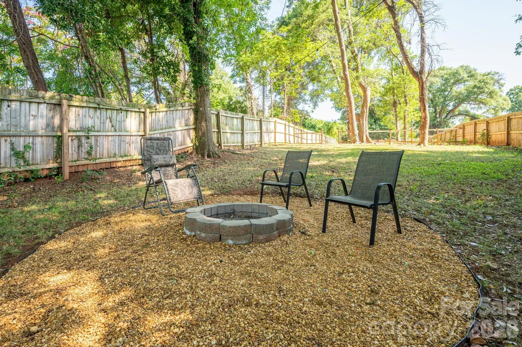 206 Cedar Street Belmont NC 28012