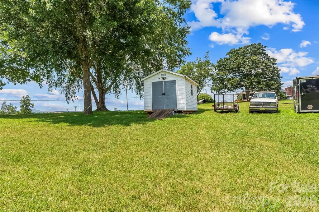 3955 Northernmistic Drive Maiden NC 28650