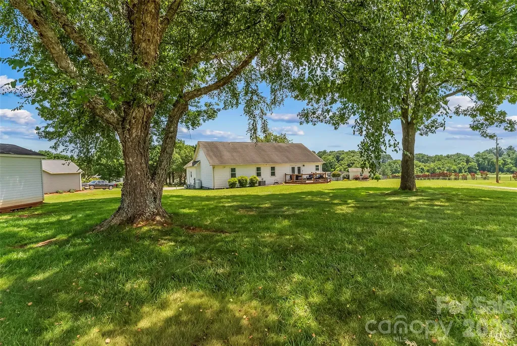 3955 Northernmistic Drive Maiden NC 28650
