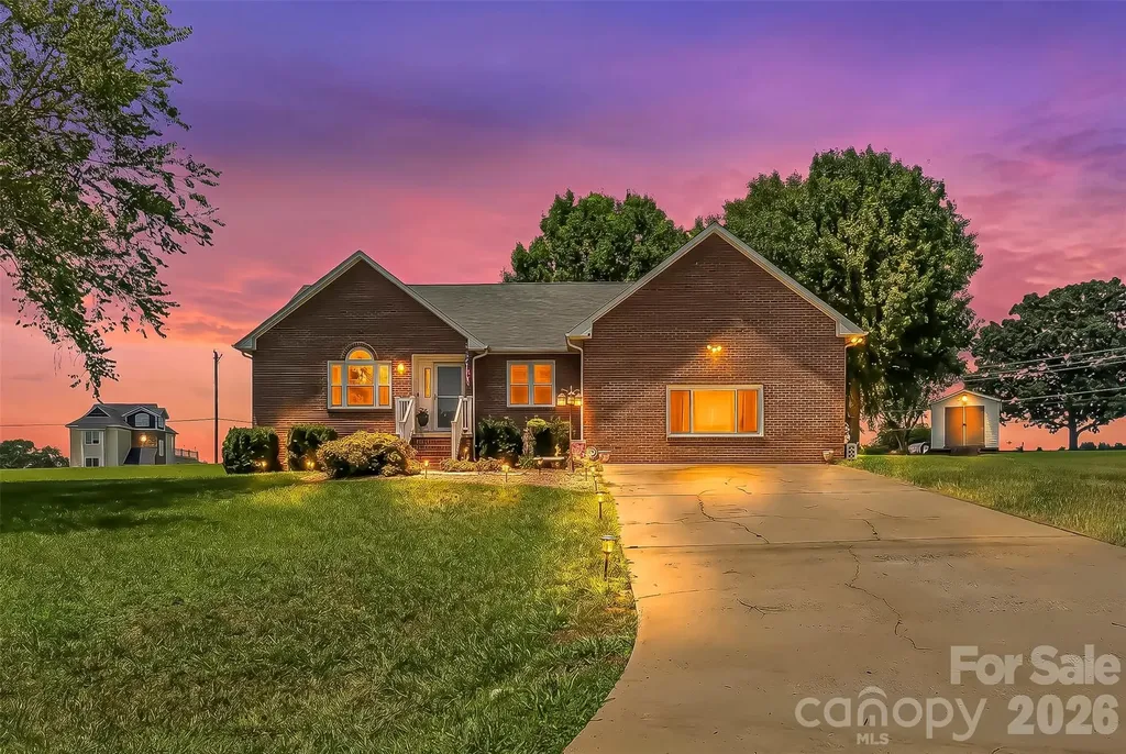 3955 Northernmistic Drive Maiden NC 28650