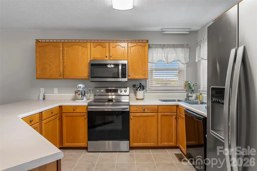 3955 Northernmistic Drive Maiden NC 28650