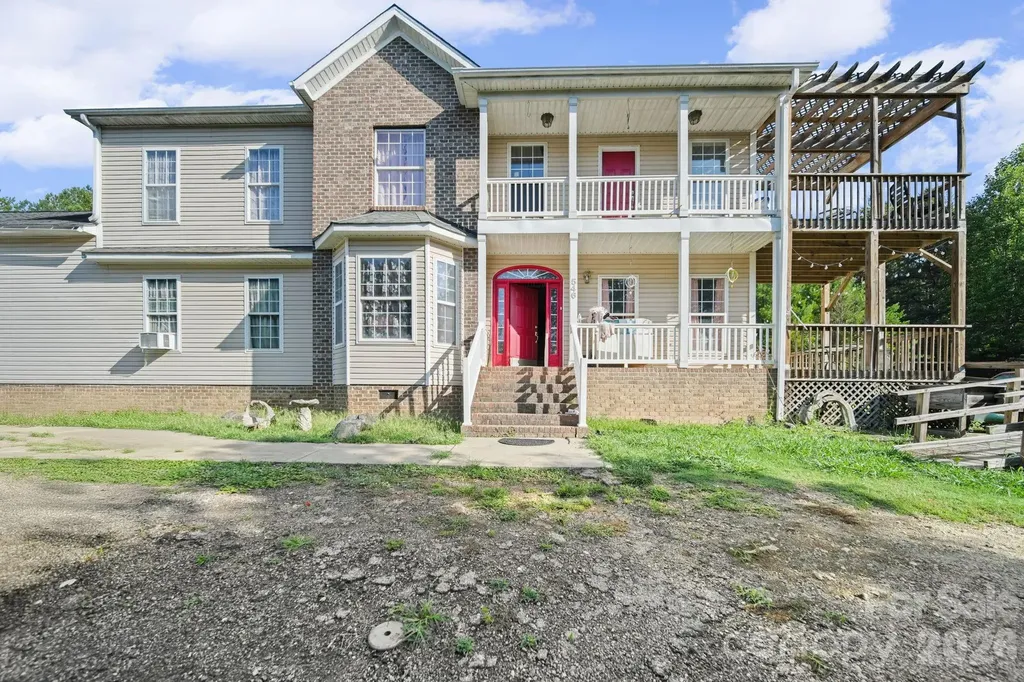 546 Hopewell Road Blacksburg SC 29702