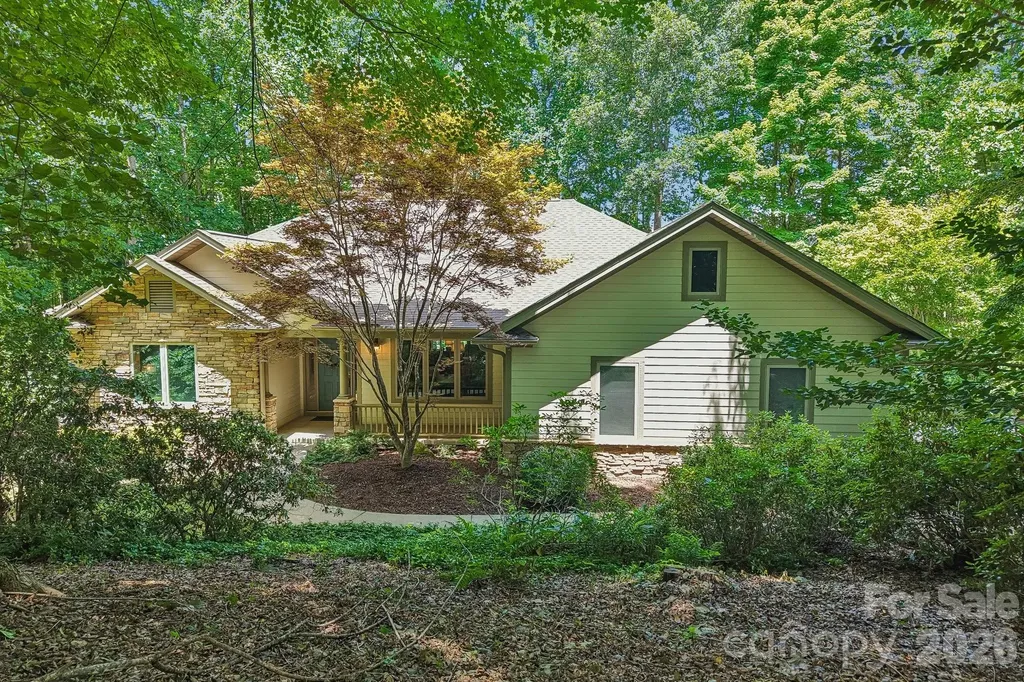 24 Turkey Roost Court Flat Rock NC 28739