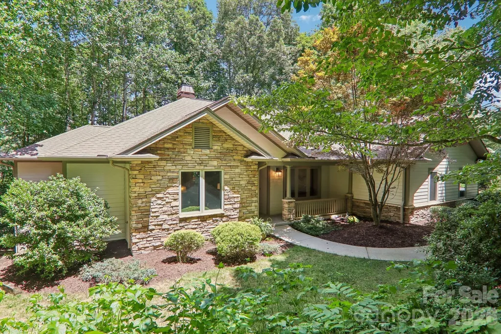 24 Turkey Roost Court Flat Rock NC 28739
